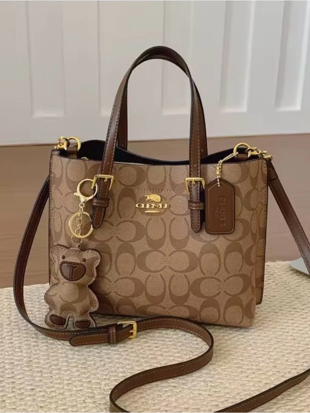 Brown vegan leather Tote Bag with Teddy Charm - Picture 8 of 8